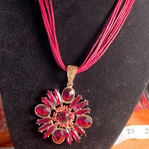 Burgundy choker pendent